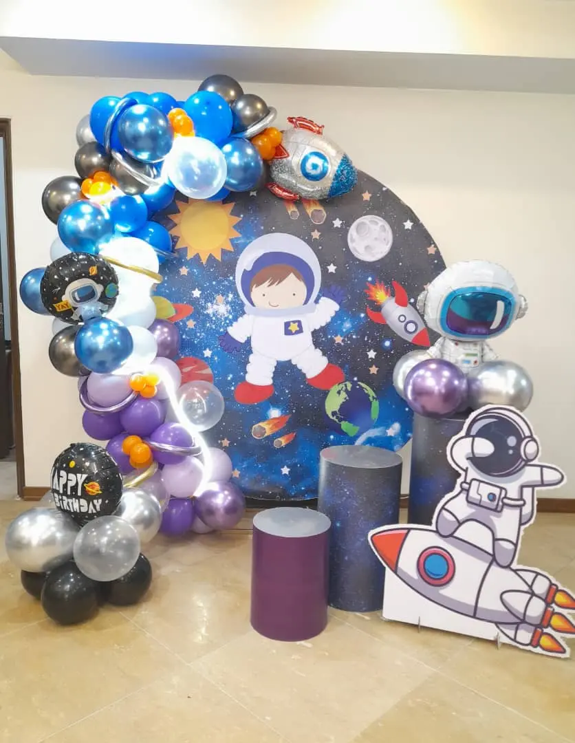 دکوراسیون سالن عروسی با نورپردازی رمانتیک | تزیینات لوکس مراسم | سالن عروسی تهران